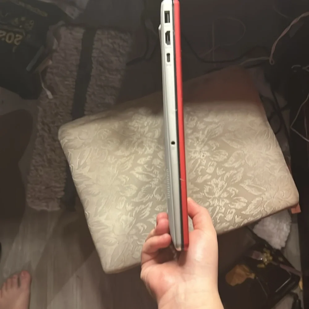 Red hp laptop
